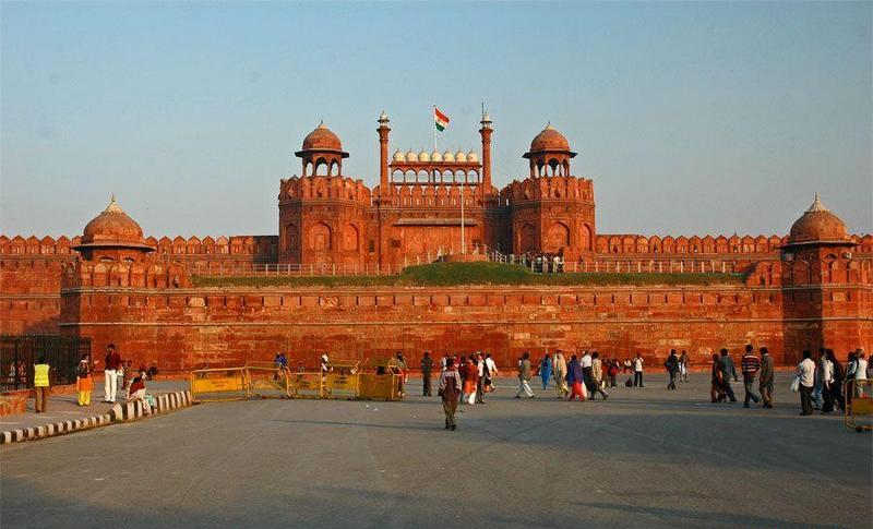 India monument, the red fort